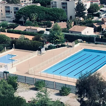 Climatise Avec Piscine, Vue *